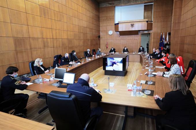 Predsednik republike Slovenije Borut Pahor se je sestal s tabom Civilne zaite za Gorenjsko